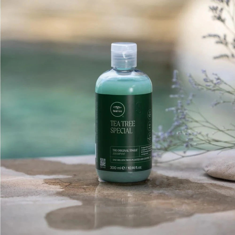 Paul Mitchell Tea Tree Special Shampoo am Wasser