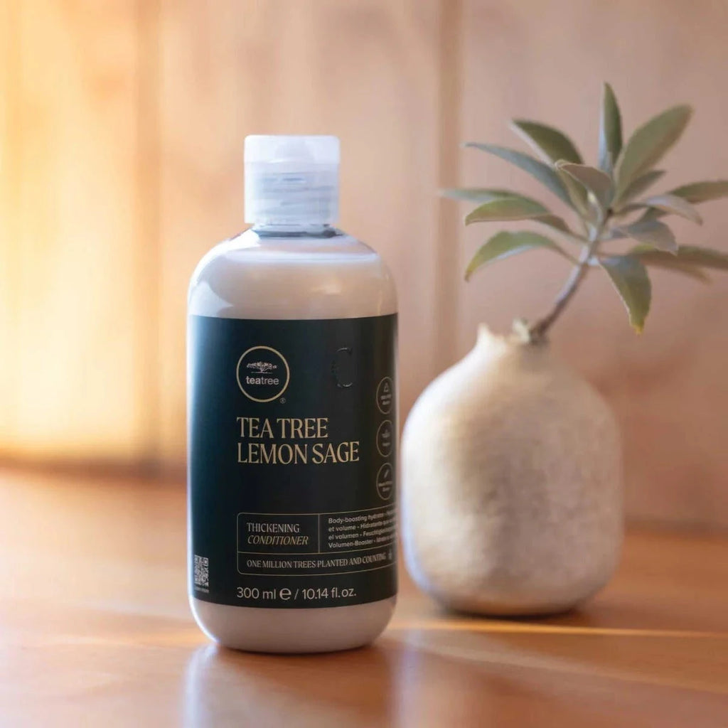 Paul Mitchell Tea Tree Lemon Sage Conditioner auf dem Tisch